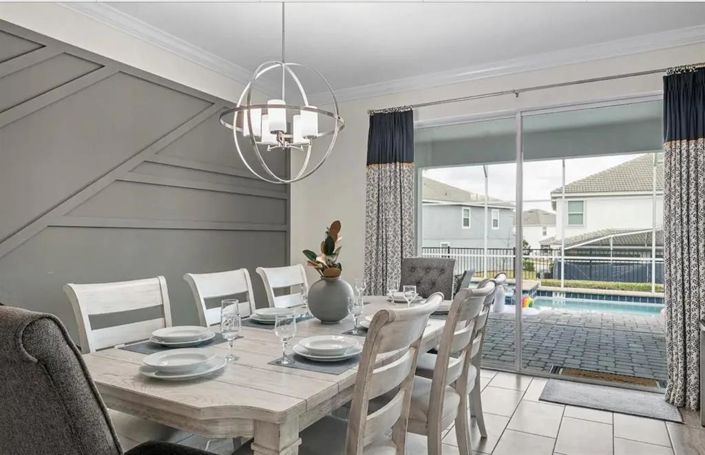 Image No.14-9 Bed Property for sale