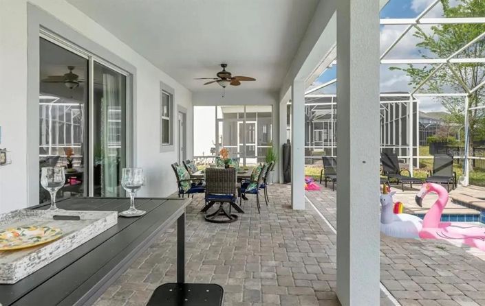 Image No.15-9 Bed Property for sale