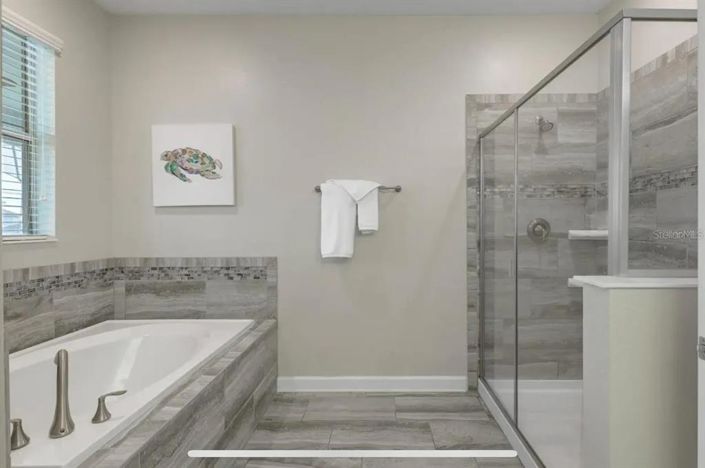 Image No.26-9 Bed Property for sale