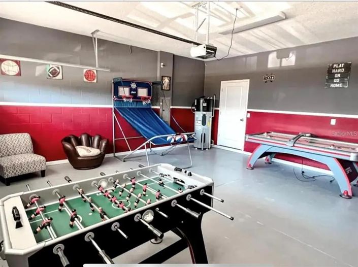 Image No.27-9 Bed Property for sale