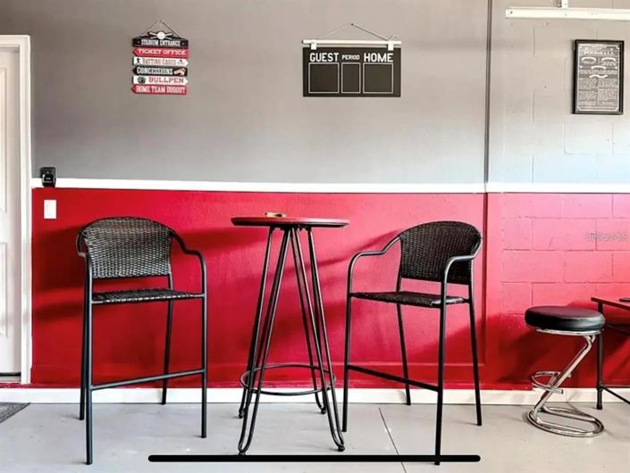 Image No.30-9 Bed Property for sale