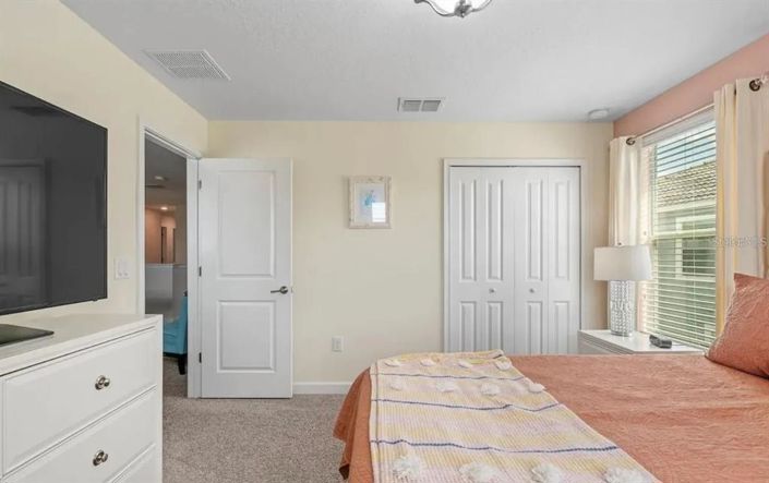 Image No.35-9 Bed Property for sale