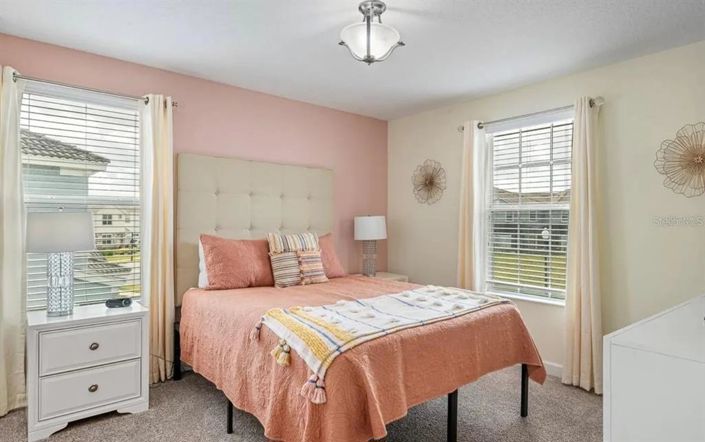 Image No.36-9 Bed Property for sale