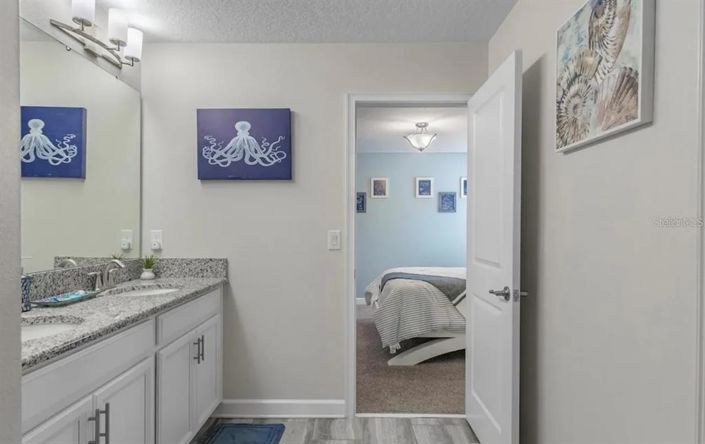 Image No.39-9 Bed Property for sale