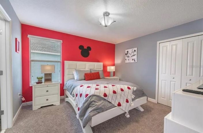 Image No.47-9 Bed Property for sale