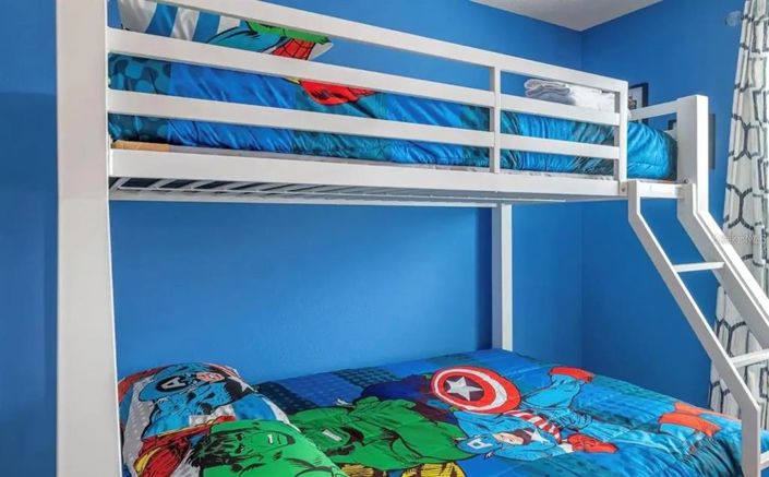 Image No.56-9 Bed Property for sale