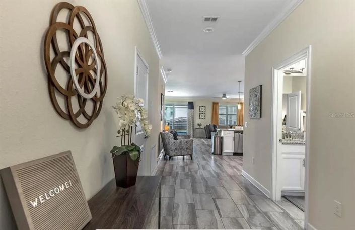 Image No.6-9 Bed Property for sale