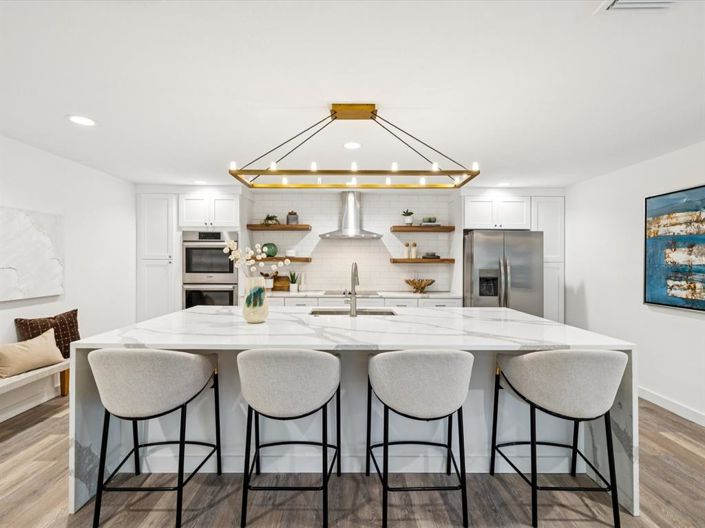 Image No.13-5 Bed Property for sale