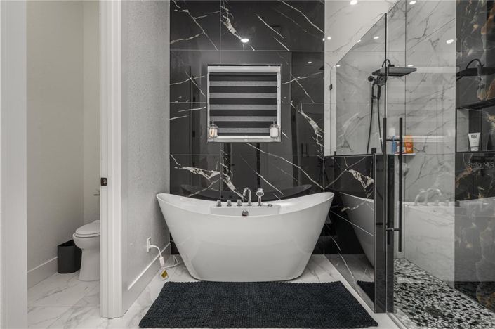 Image No.18-4 Bed Property for sale