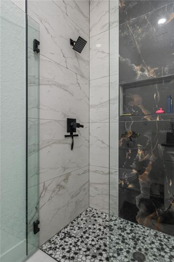 Image No.21-4 Bed Property for sale