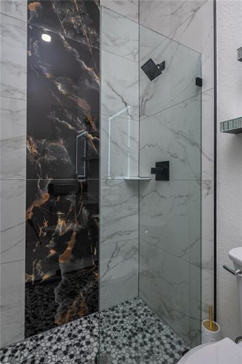 Image No.26-4 Bed Property for sale