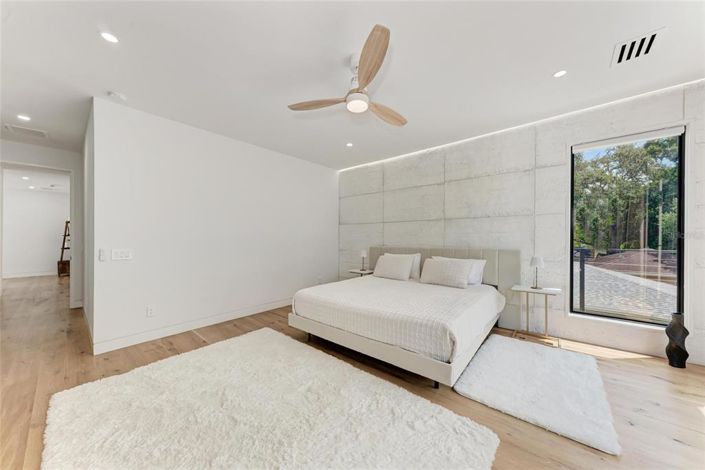 Image No.27-4 Bed Property for sale