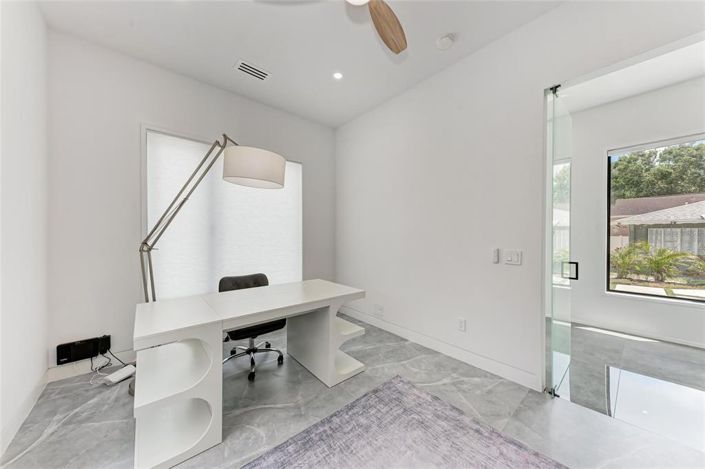 Image No.32-4 Bed Property for sale