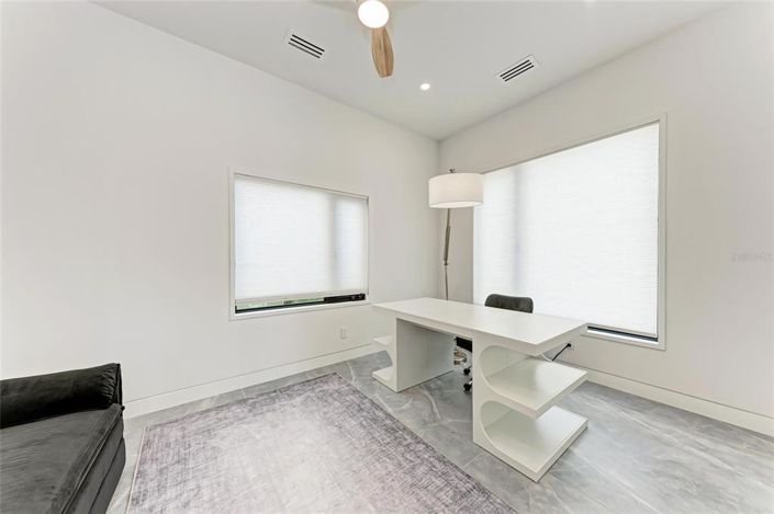 Image No.33-4 Bed Property for sale