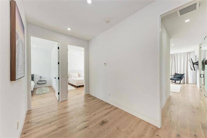 Image No.41-4 Bed Property for sale