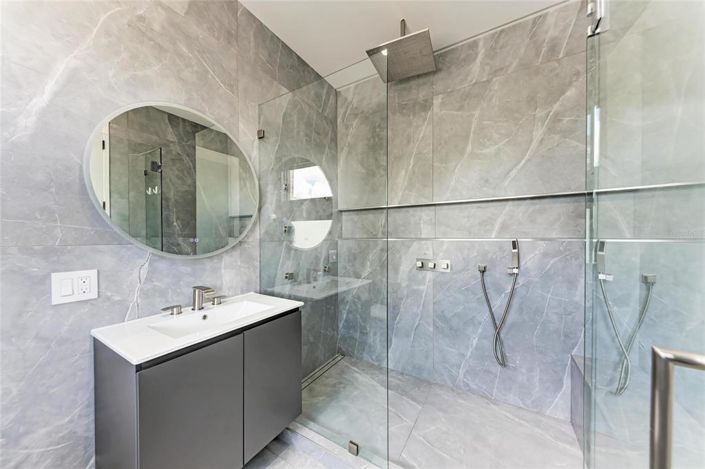 Image No.45-4 Bed Property for sale