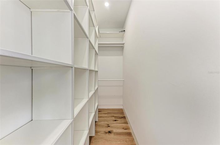 Image No.46-4 Bed Property for sale