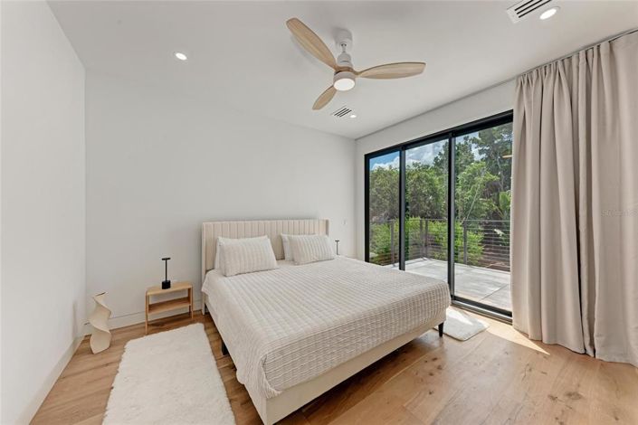 Image No.50-4 Bed Property for sale