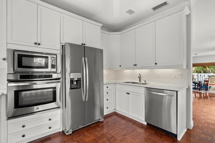 Image No.14-2 Bed Property for sale