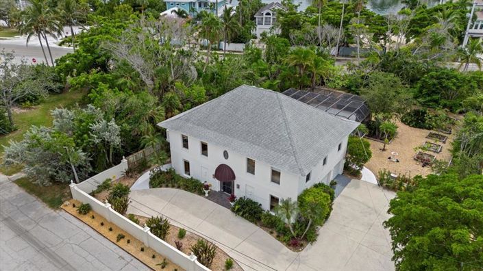 Image No.2-2 Bed Property for sale