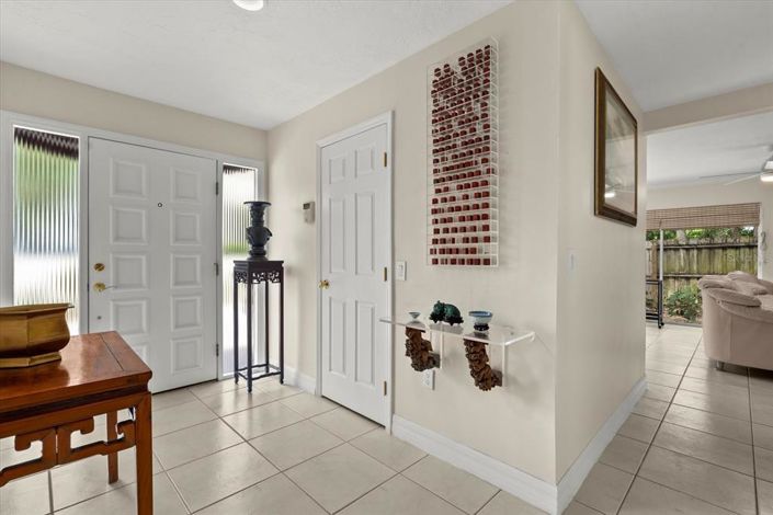 Image No.22-2 Bed Property for sale