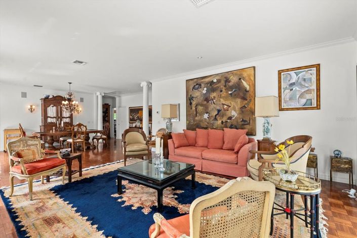 Image No.7-2 Bed Property for sale