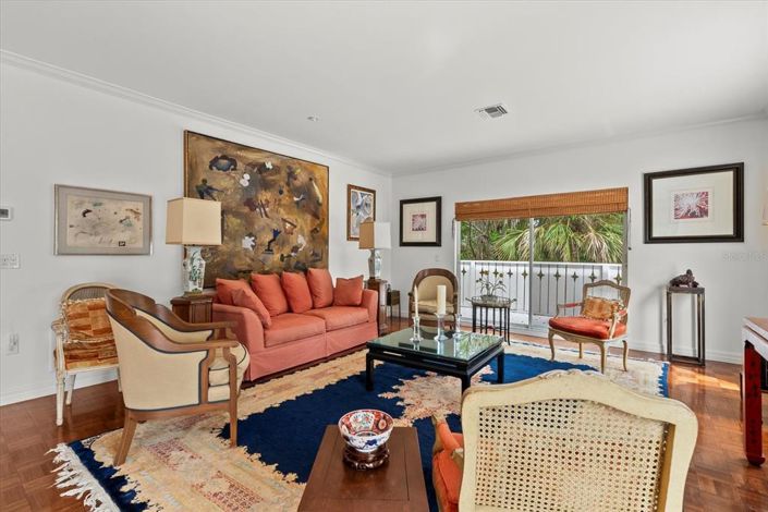 Image No.8-2 Bed Property for sale