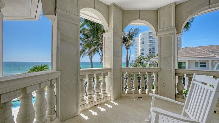 Image No.28-6 Bed Property for sale