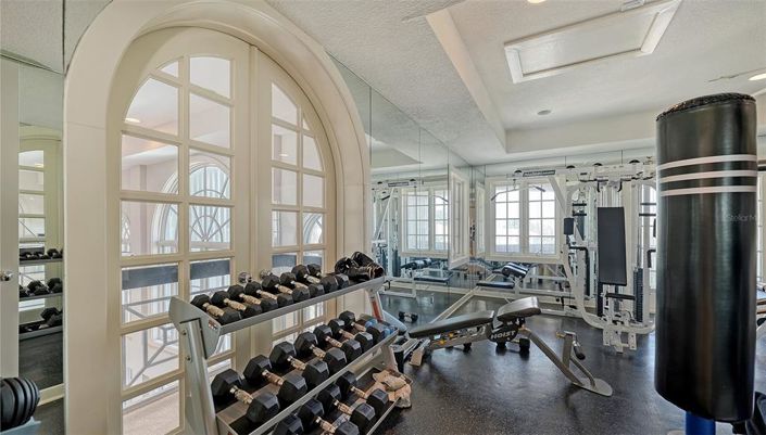 Image No.29-6 Bed Property for sale