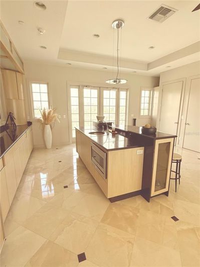 Image No.46-6 Bed Property for sale