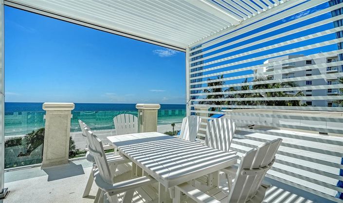 Image No.52-6 Bed Property for sale