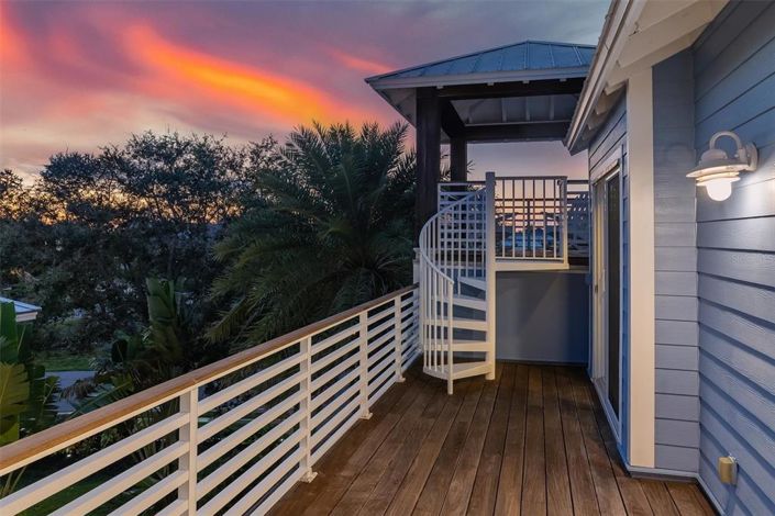 Image No.17-3 Bed Property for sale