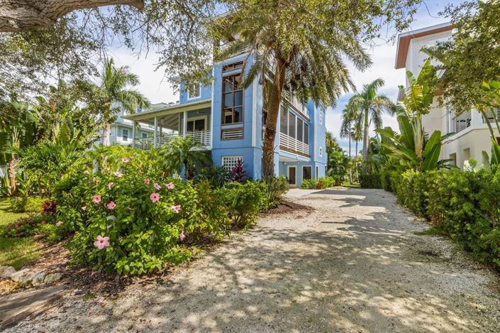 Image No.21-3 Bed Property for sale