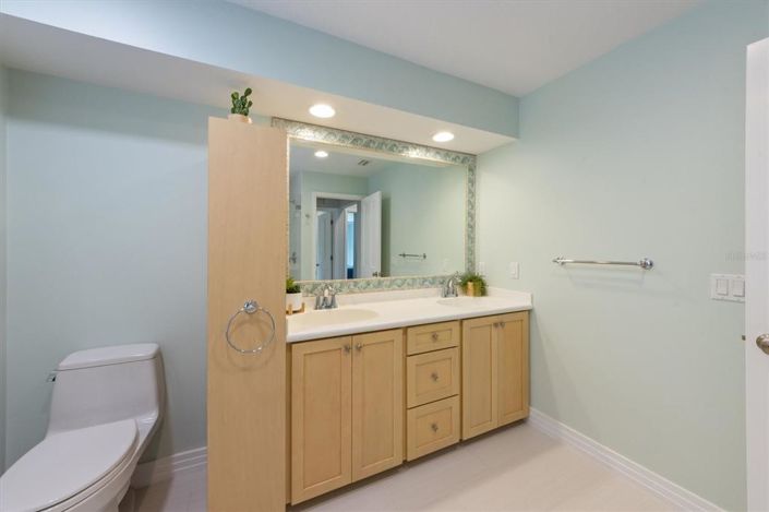 Image No.37-3 Bed Property for sale