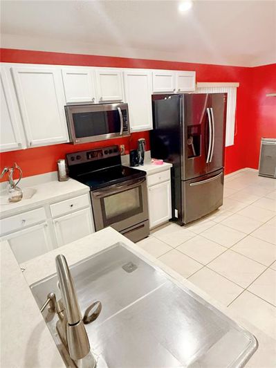 Image No.6-4 Bed Property for sale