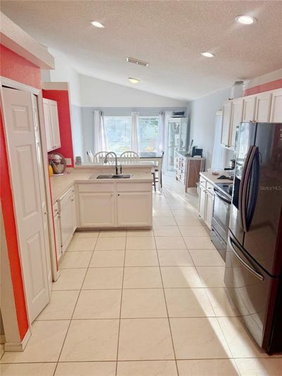 Image No.7-4 Bed Property for sale