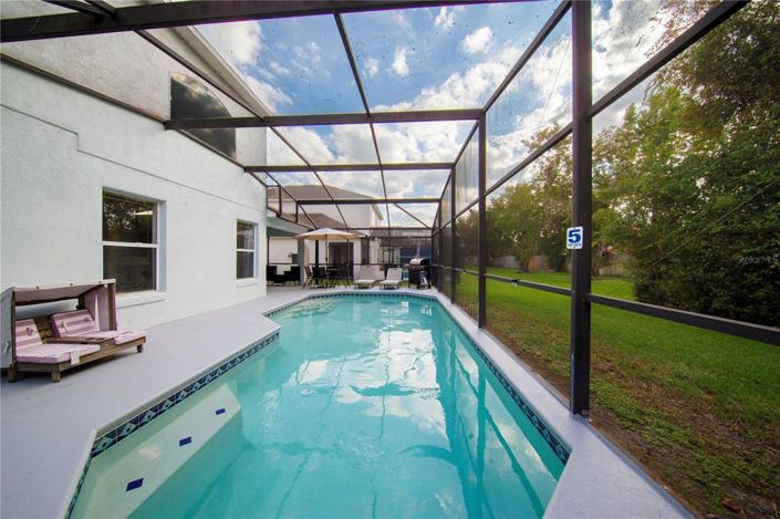 Image No.16-5 Bed Property for sale