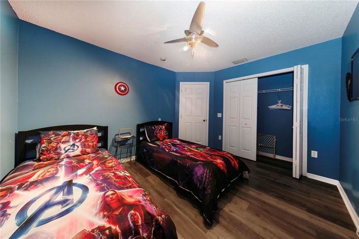 Image No.30-5 Bed Property for sale