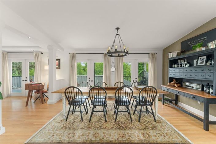 Image No.17-5 Bed Property for sale