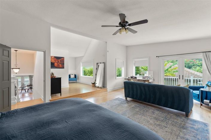 Image No.25-5 Bed Property for sale