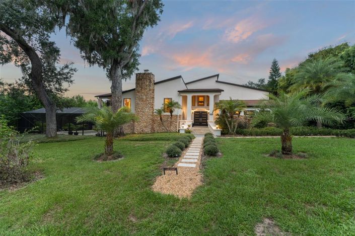 Image No.57-5 Bed Property for sale