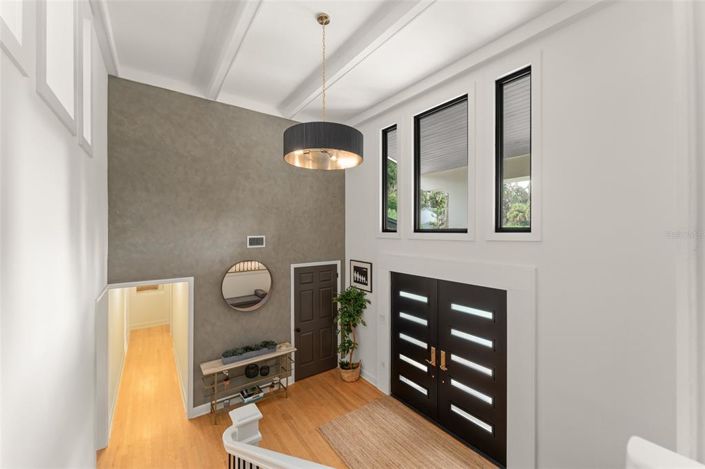 Image No.7-5 Bed Property for sale