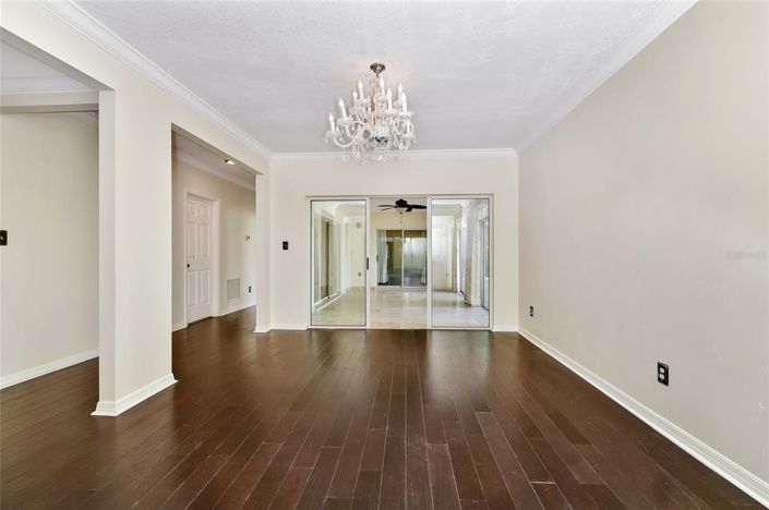 Image No.8-3 Bed Property for sale