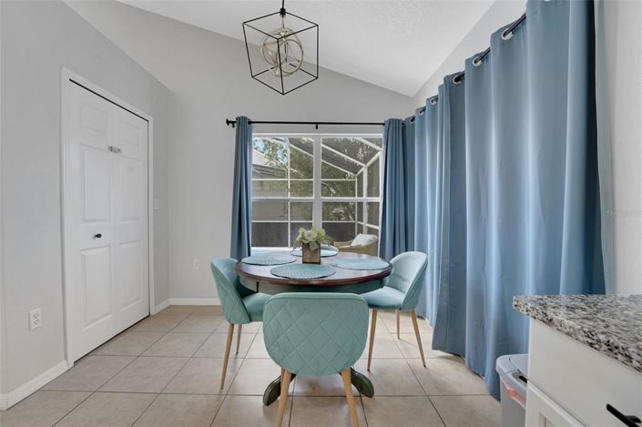 Image No.14-5 Bed Property for sale