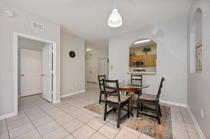 Image No.10-3 Bed Property for sale