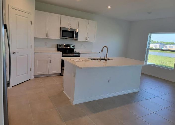 Image No.15-5 Bed Property for sale