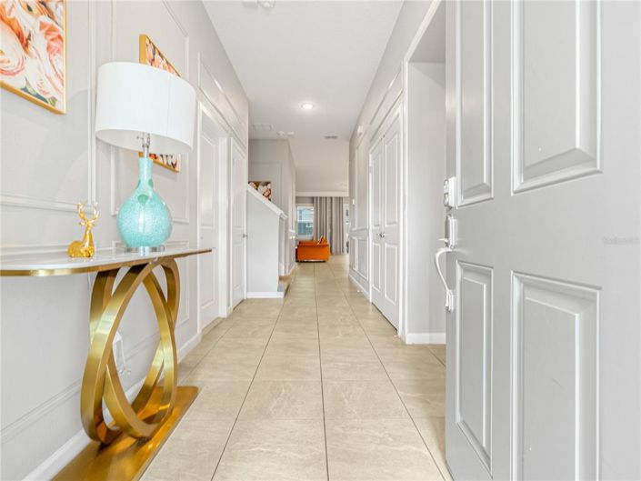 Image No.3-12 Bed Property for sale