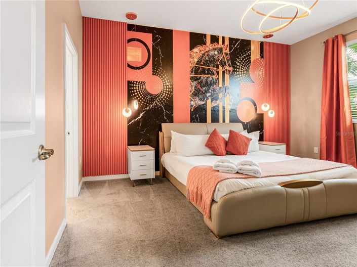 Image No.9-12 Bed Property for sale