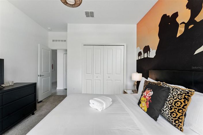 Image No.16-6 Bed Property for sale