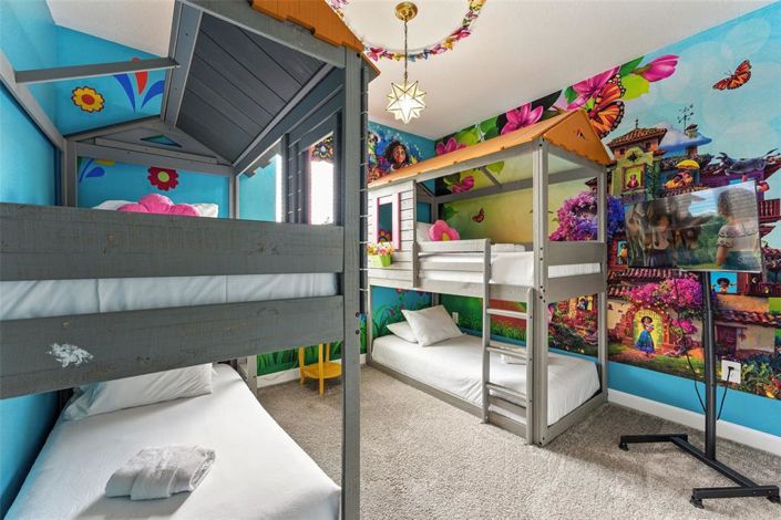 Image No.37-6 Bed Property for sale